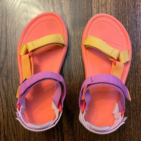 Teva x Outdoor Voices Hurricane XLT2 Sandals - Picture 9 of 14